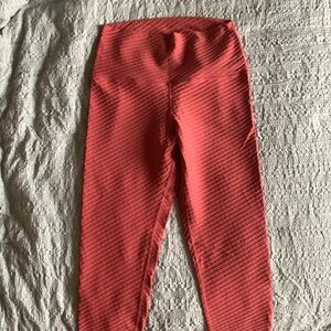 Born Primitive, Coral textured leggings